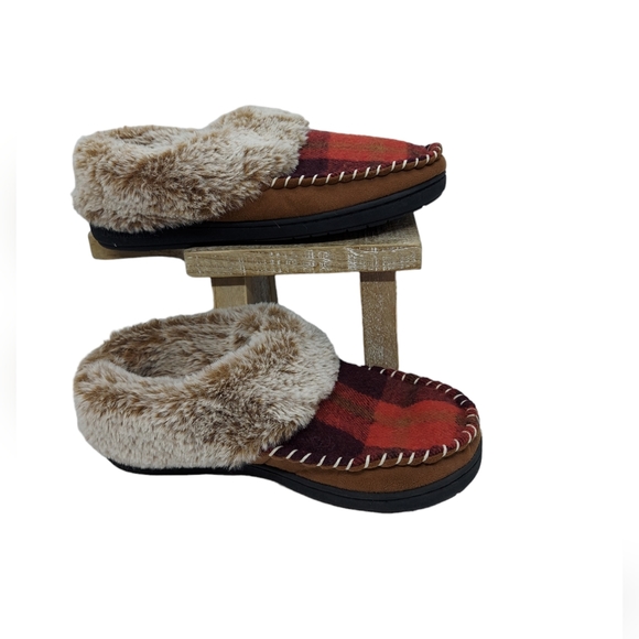 Lot of Two Women's Indoor/Outdoor Slippers Size Small 5-6 - Picture 5 of 10